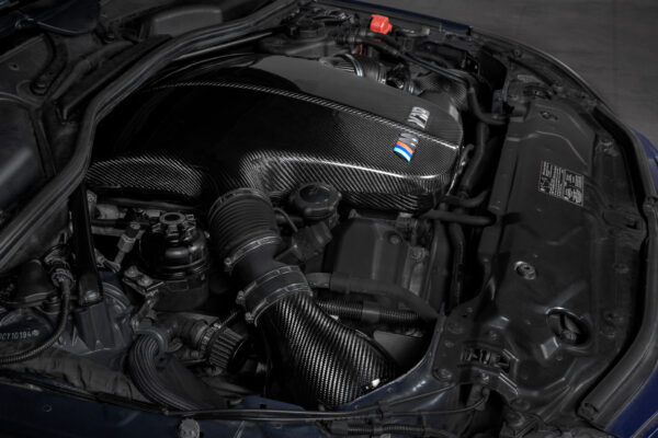 Pokrywa kolektora dolotowego do BMW E6X M5/M6